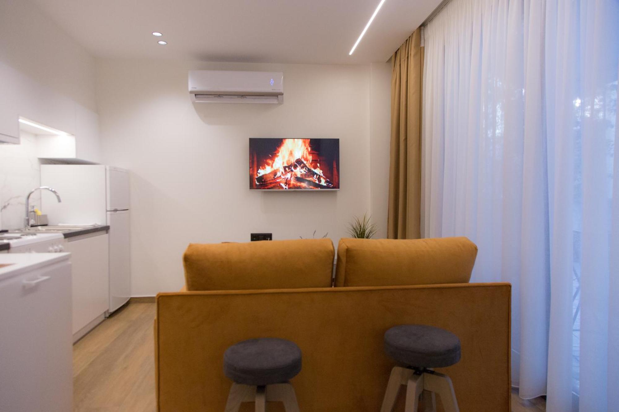 Anasa Studio - Studio Apartment With Yard - Ioannina City Center 外观 照片